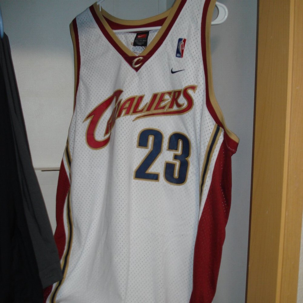 Rare Lebron James NBA Cleveland Cavaliers Rookie 03 Nike Stitched Jersey XXL X2